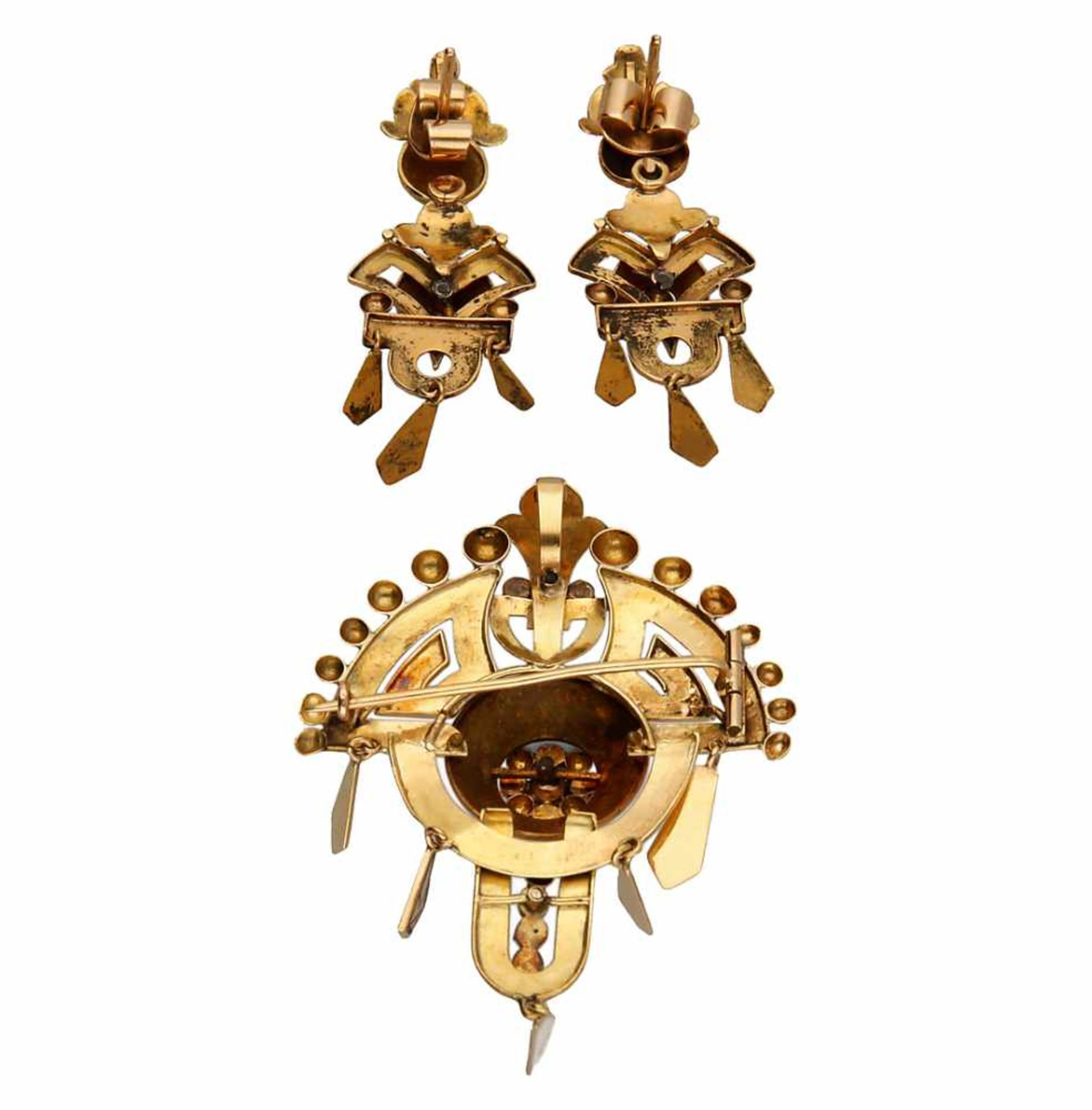 Alphonsine set in gold and enamel, 19th Century.Composed by a brooch and earrings. Gold, enamel - Bild 2 aus 2