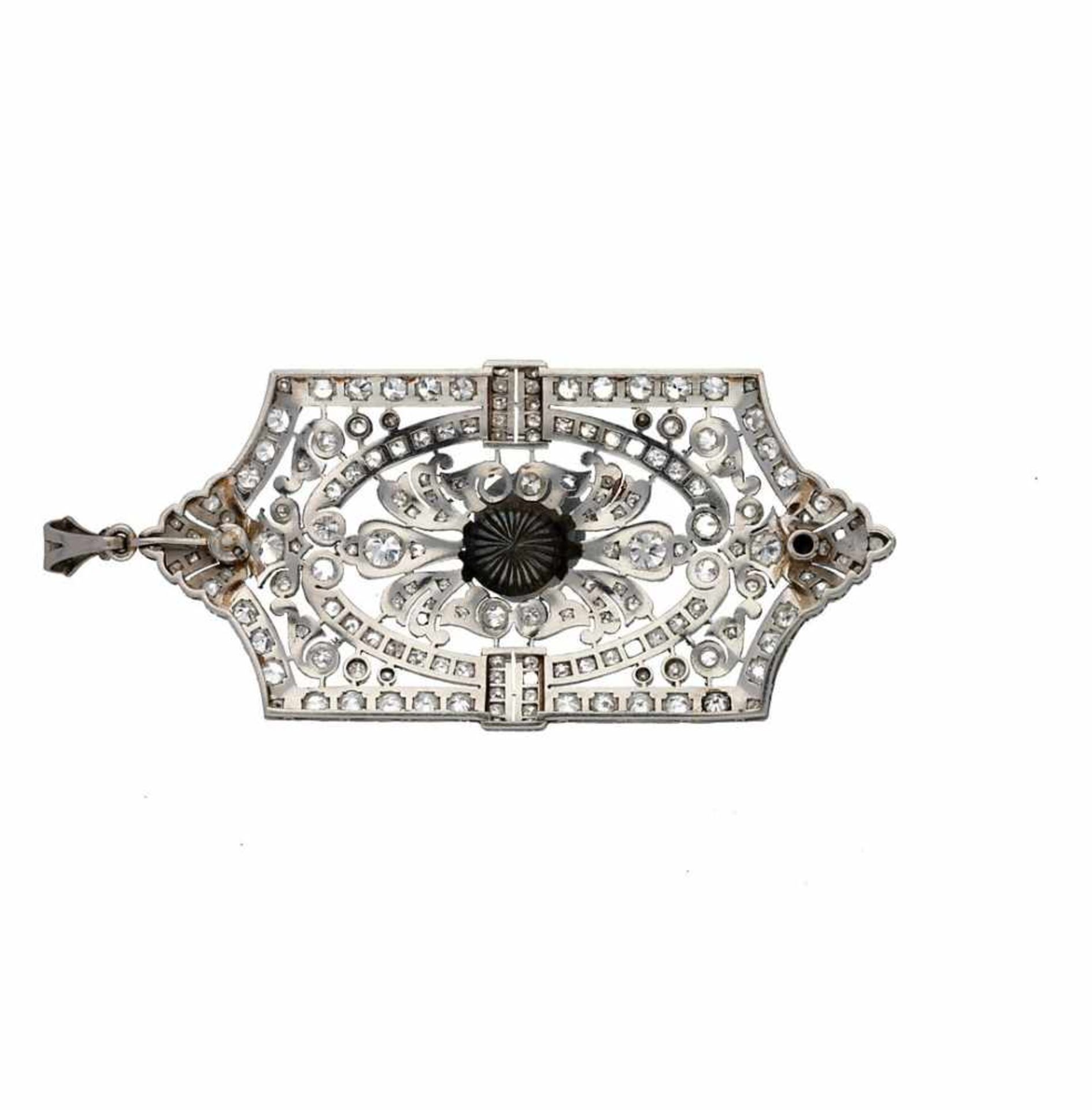 Art Déco brooch-pendant, circa 1920.Platinum and old brilliant, 8/8 and rose cut diamonds, 5.10 - Bild 2 aus 2