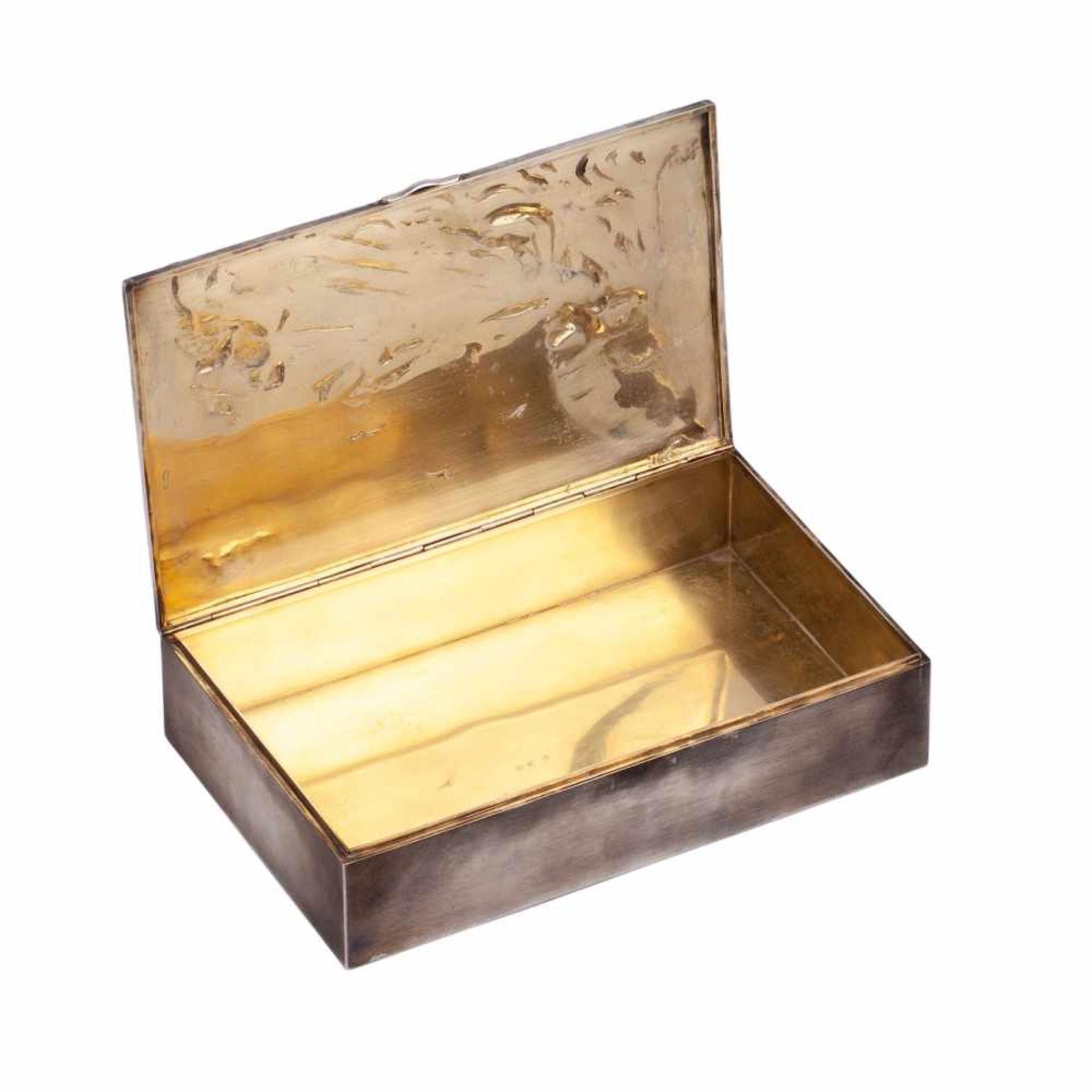 A Russian silver-gilt cigar box. PetersburgA Russian silver-gilt cigar box in neorussian style " - Bild 2 aus 5
