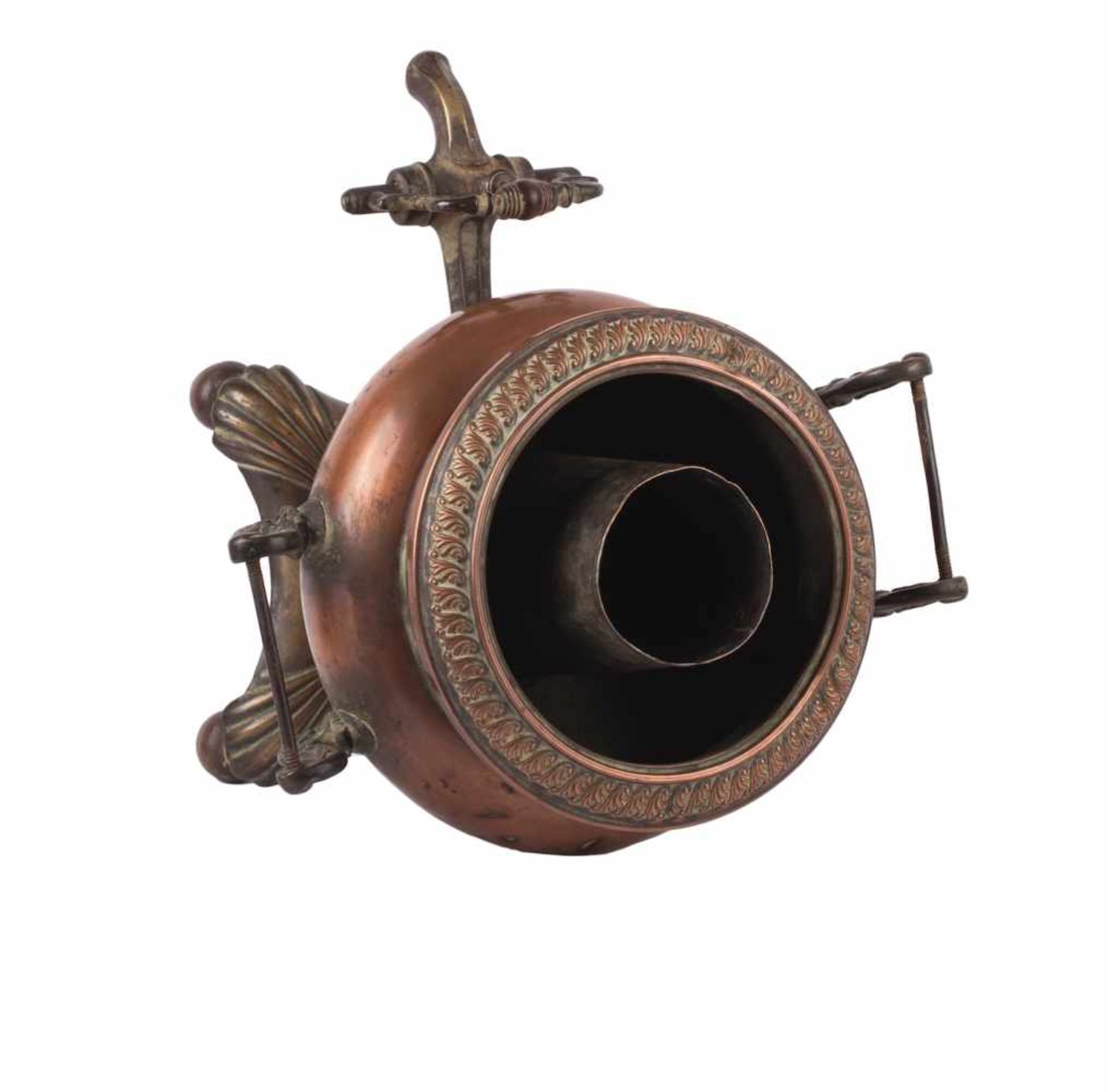 Small samovar in the shape of a vaseSmall samovar in the shape of a vase. Copper, cast, chasing, - Bild 5 aus 6