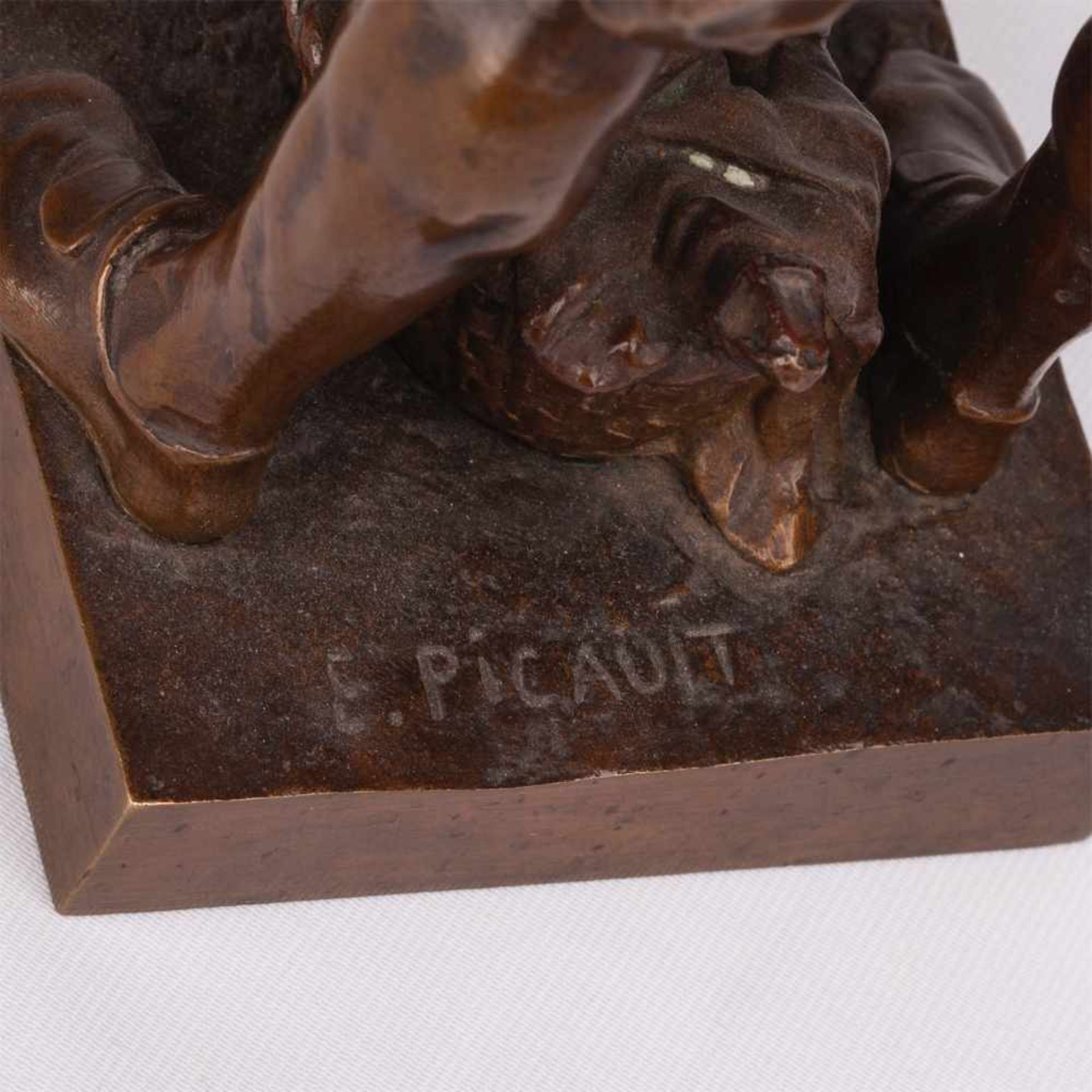 Bronze Figure by Emile PicaultSmall Bronze Figure “Le Sommelier” by Emile Picault.Émile Louis - Bild 5 aus 6