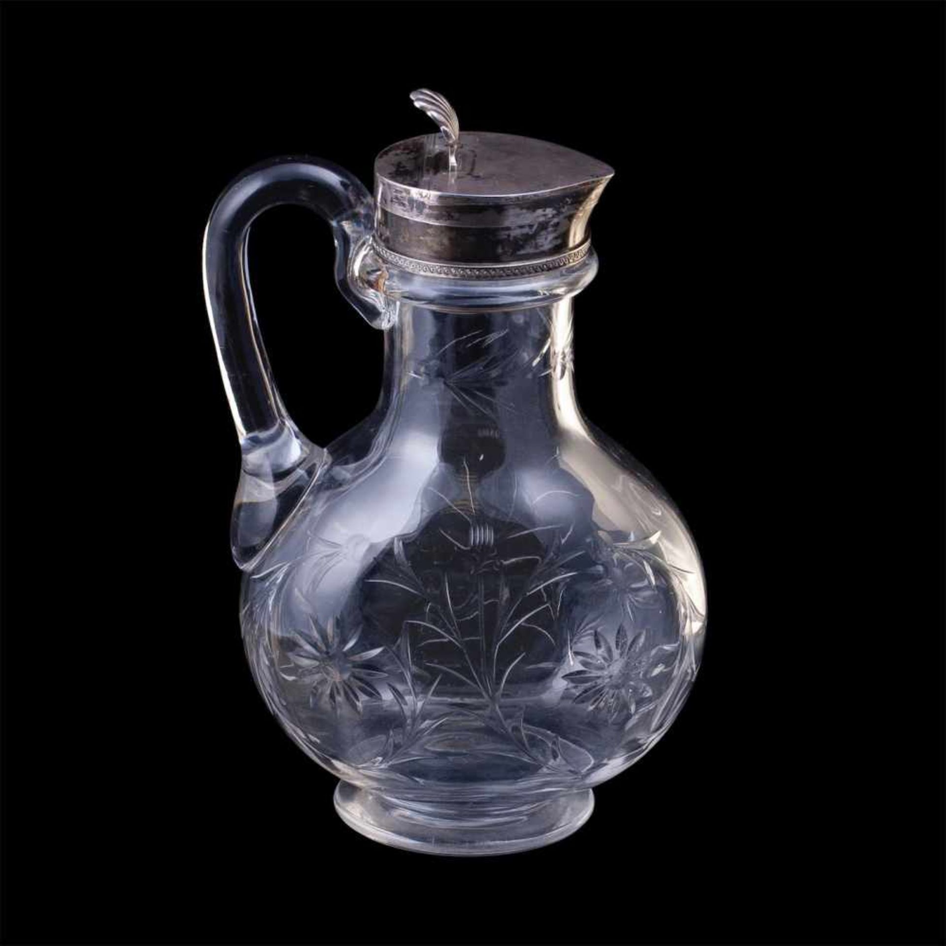 A Russian silver-gilt & cut-glass carafe. BolinA Russian Art Nouveau style silver-gilt and cut-glass - Bild 2 aus 7