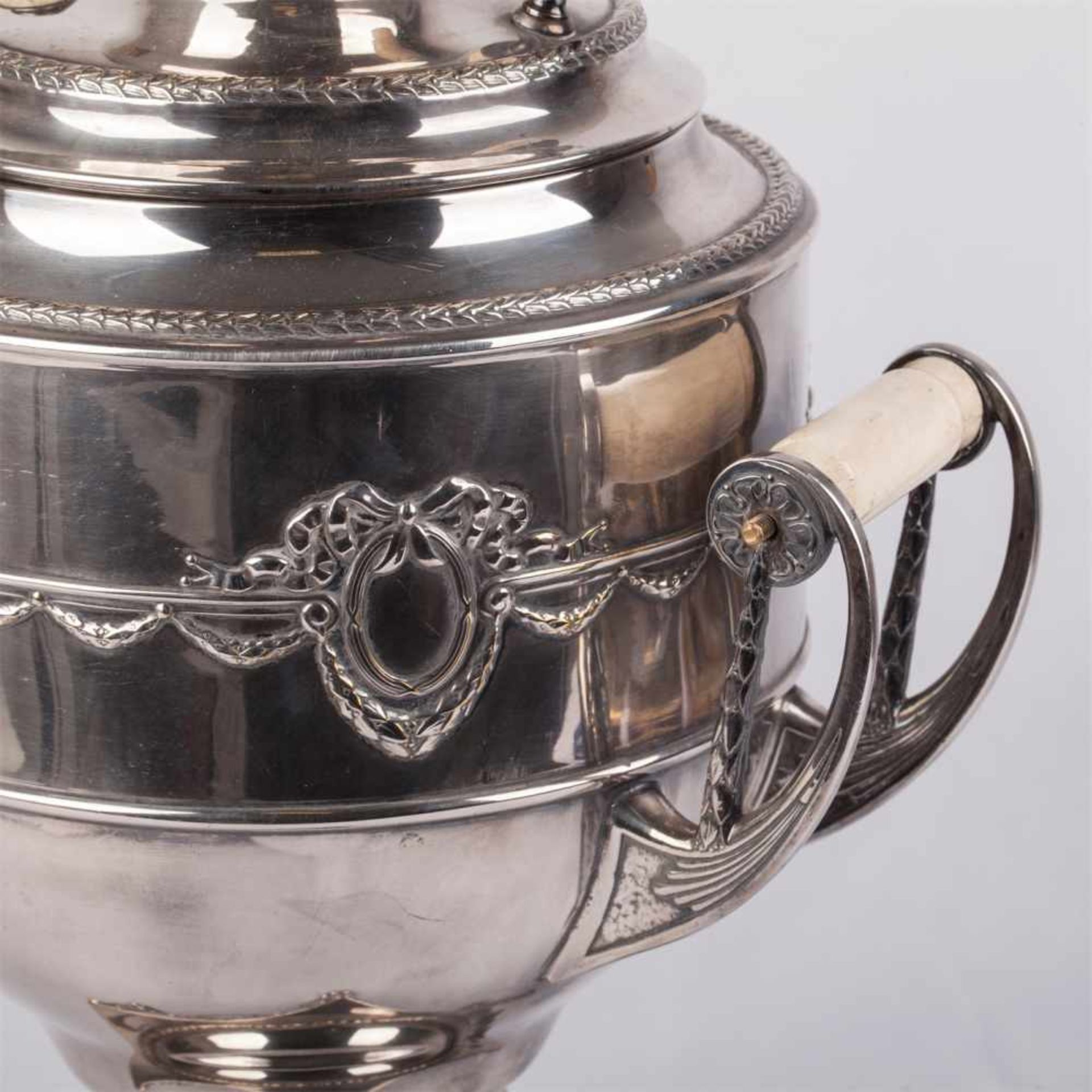 Polish samovar in the shape of a vasePolish samovar in the shape of a vase. Brass, silver-plating. - Image 8 of 10