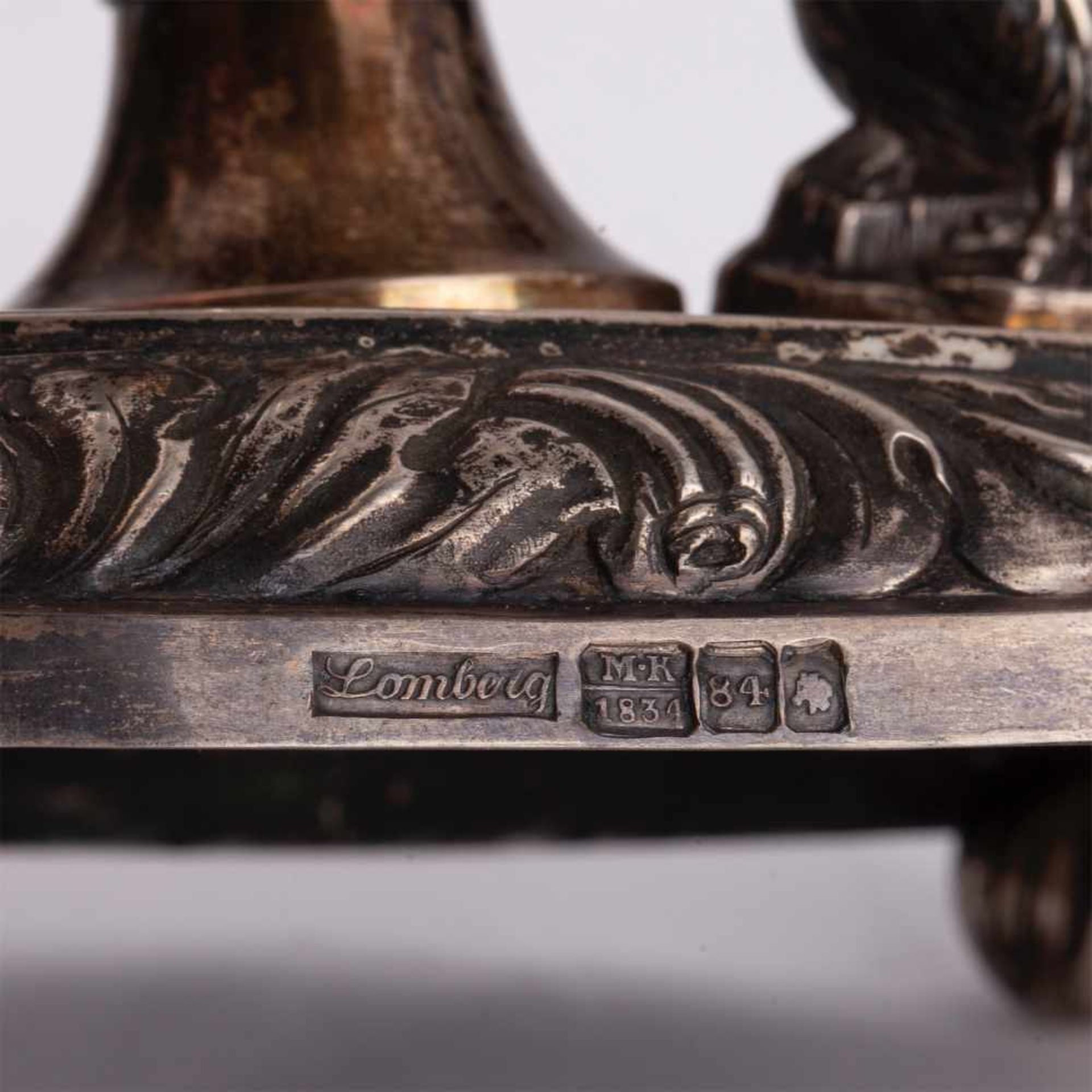 A Russian silver-gilt & cut-crystal vaseA Russian silver-gilt and cut-crystal vase with cast swan - Bild 5 aus 5