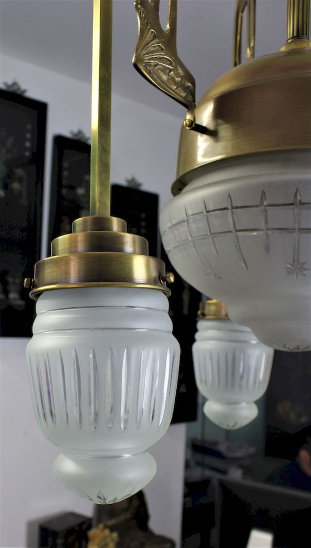 Jugendstillampe um 19104-flammig, Messing mit geschliffenen Glaseinsätzen funktionsfähig Maße: ca. - Bild 4 aus 4
