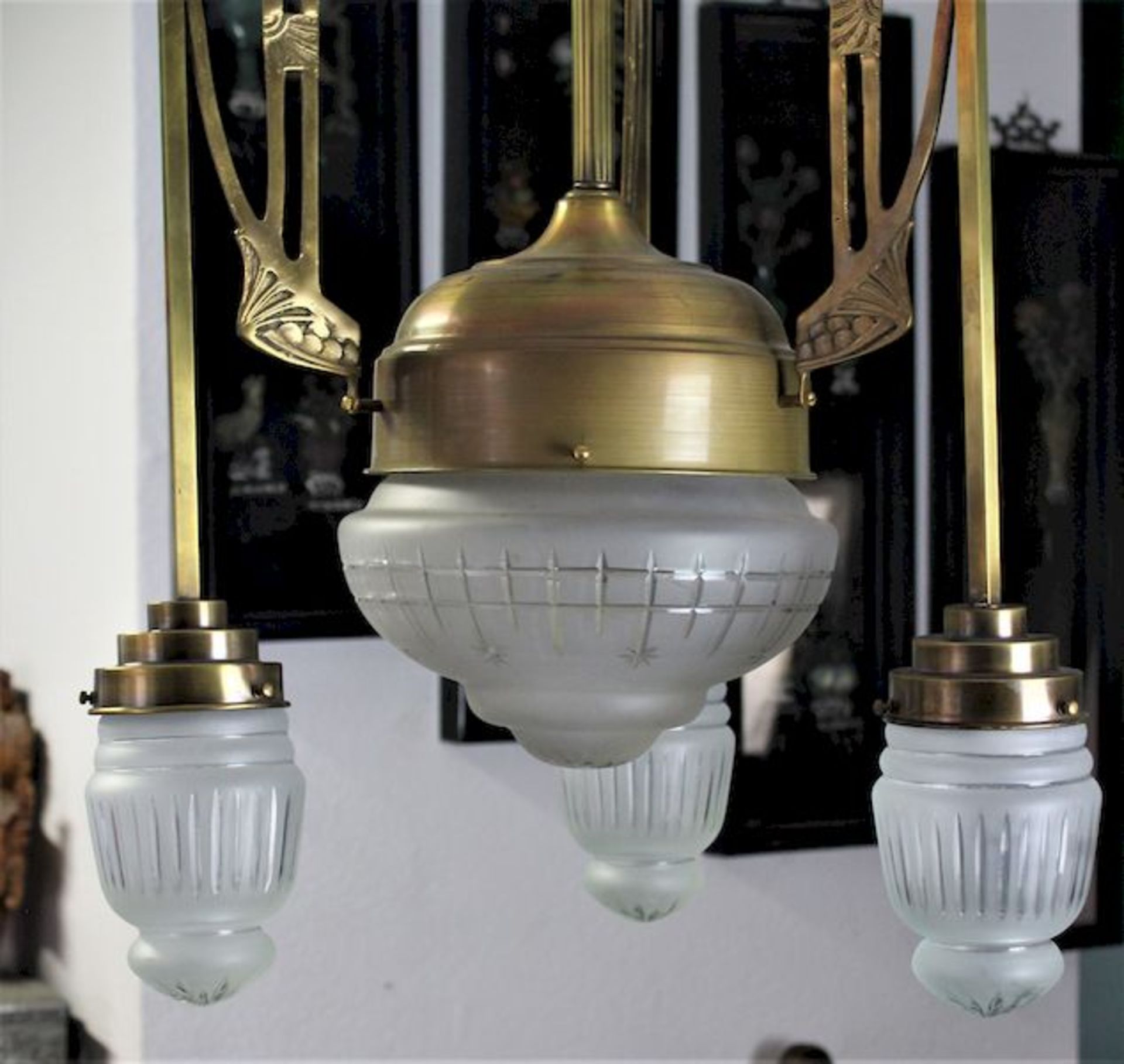 Jugendstillampe um 19104-flammig, Messing mit geschliffenen Glaseinsätzen funktionsfähig Maße: ca. - Bild 3 aus 4