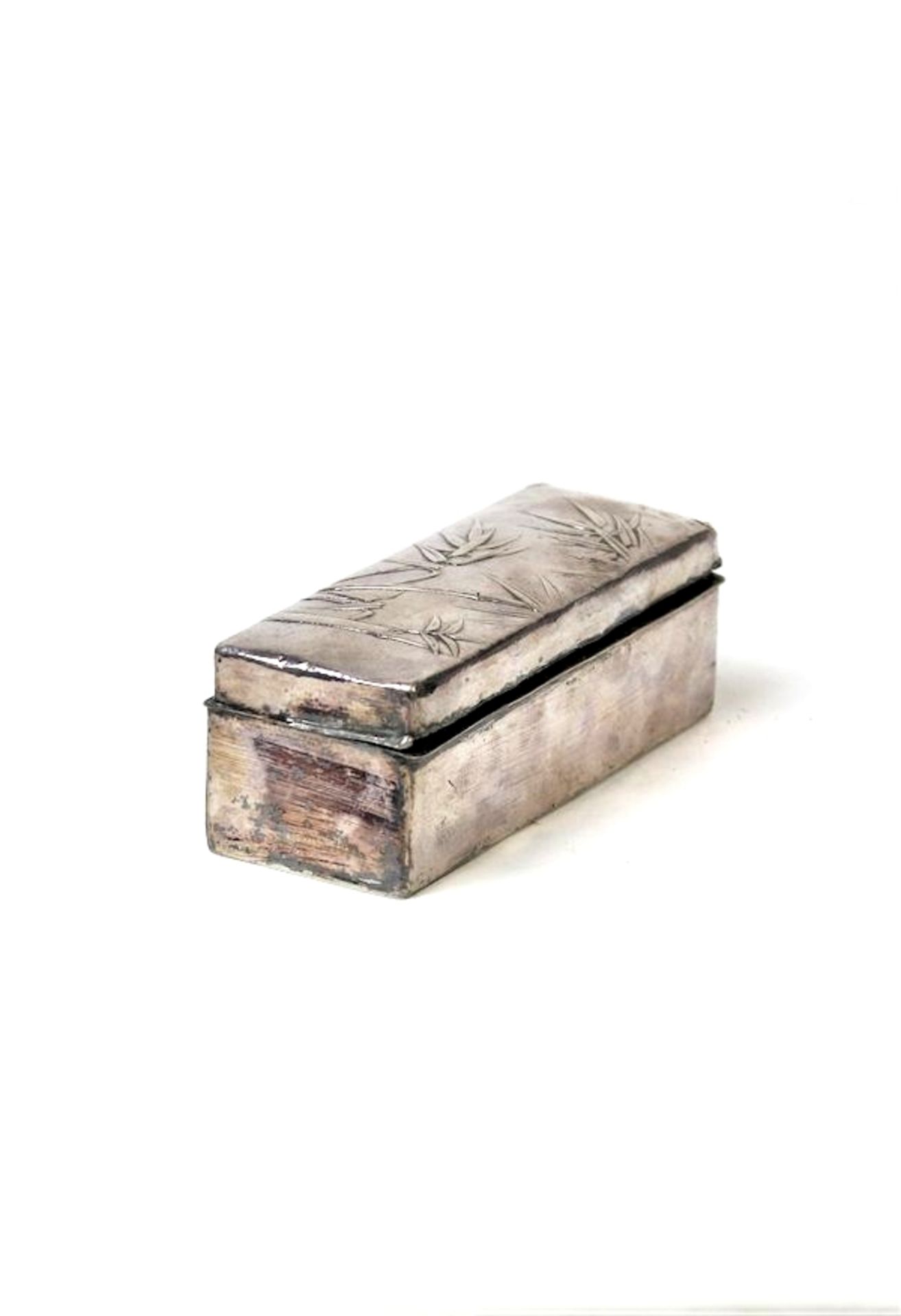 Silberdose " Bambussträucher ", China 19.Jhdt.Holz mit aufgelegtem Silber, getrieben Maße: ca. 12, - Bild 3 aus 3