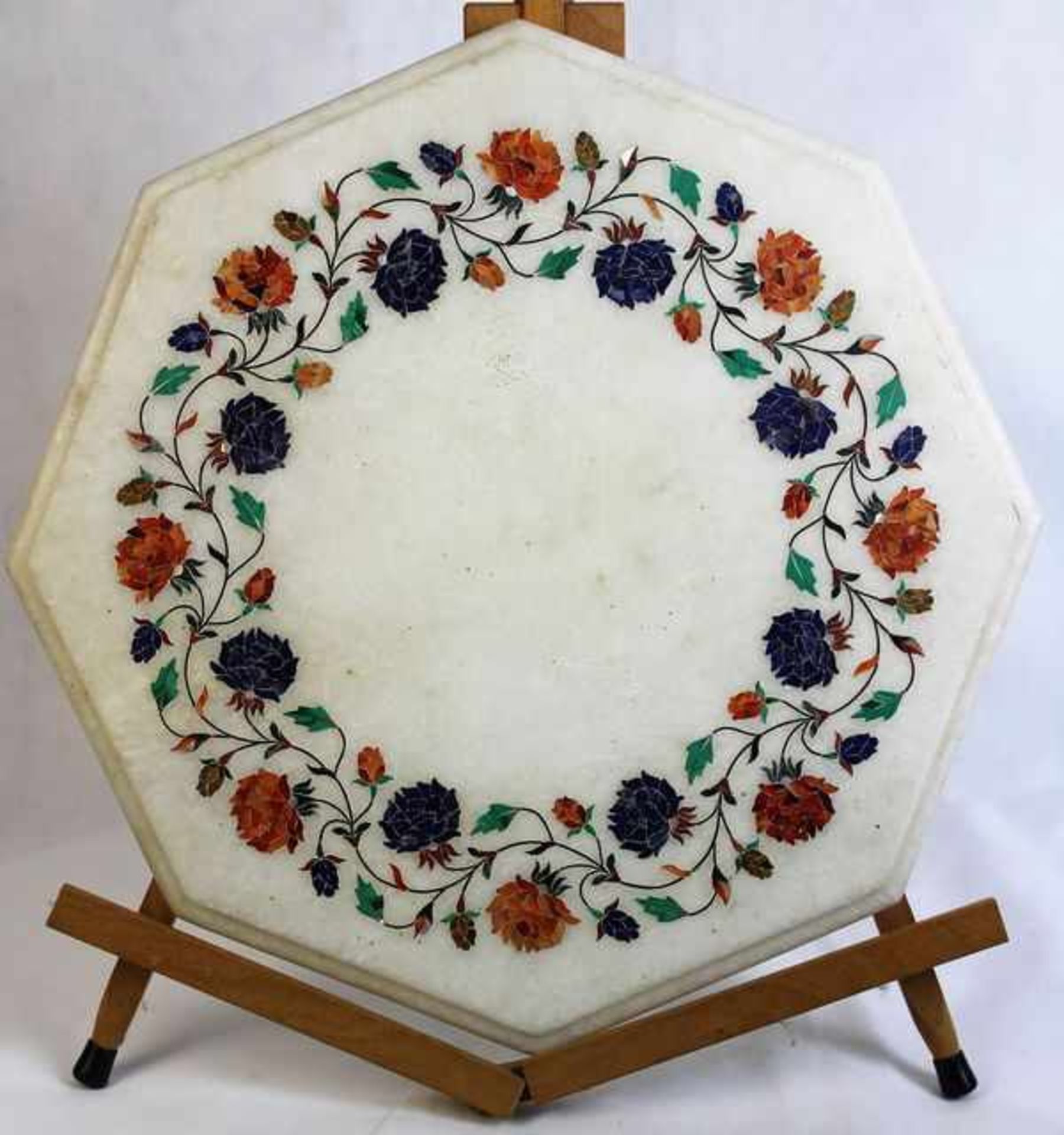 Pietra Dura Marmortisch, Indien, wohl Mugulzeit, 19. Jhdt.Marmor mit Perlmut, Lapis und