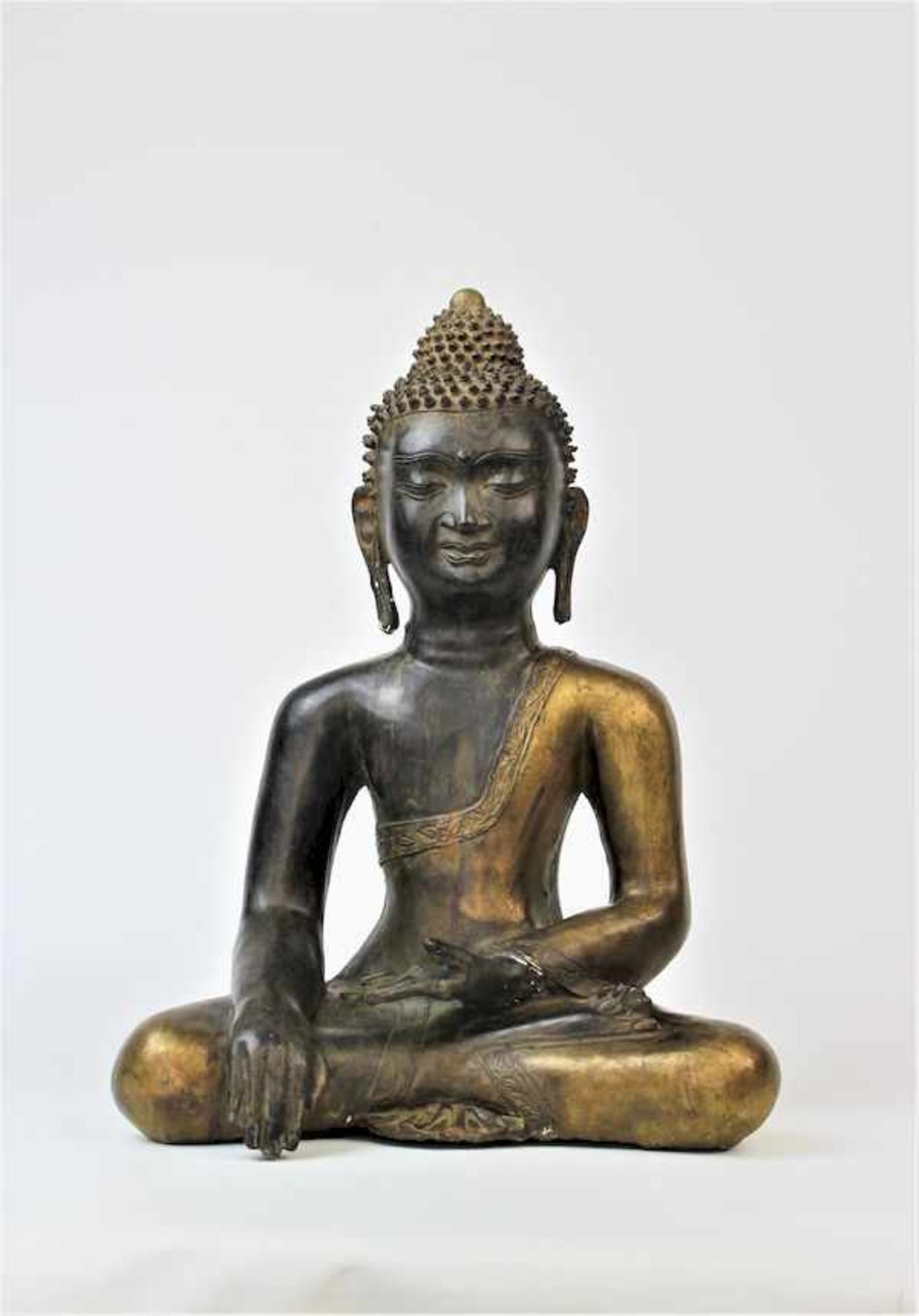 Großer Buddha Shakyamuni, Tibet wohl 16.Jhdt.Bronze, partiell feuervergoldet Boden neuzeitlich