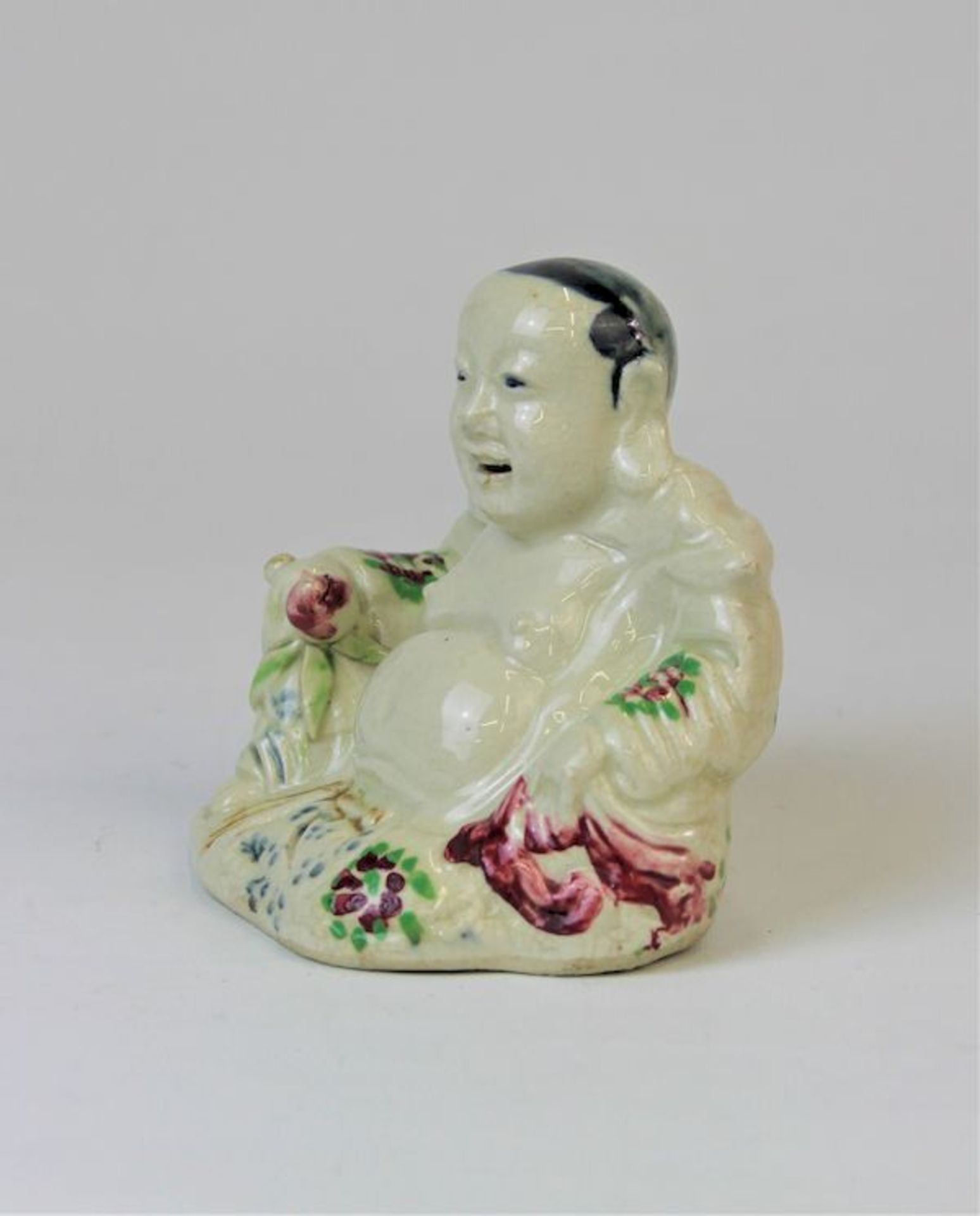 Buddhafigur, RepublikzeitPorzellan mit polychromer Malerei Maße: ca. H. 10 cm - Bild 2 aus 4