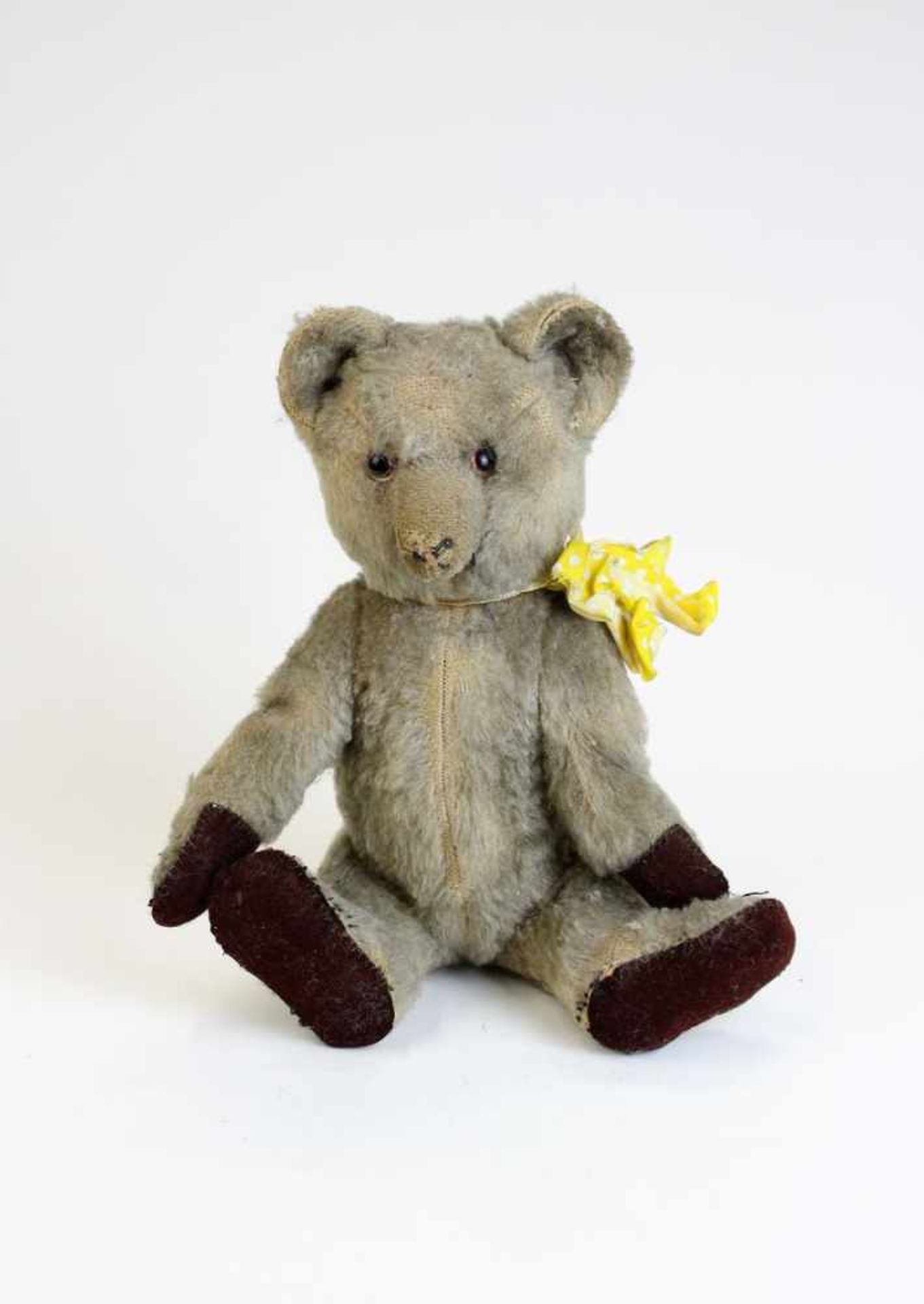Teddybär, wohl Steiff um 1930bespielt Maße: ca. H 29,5 cm