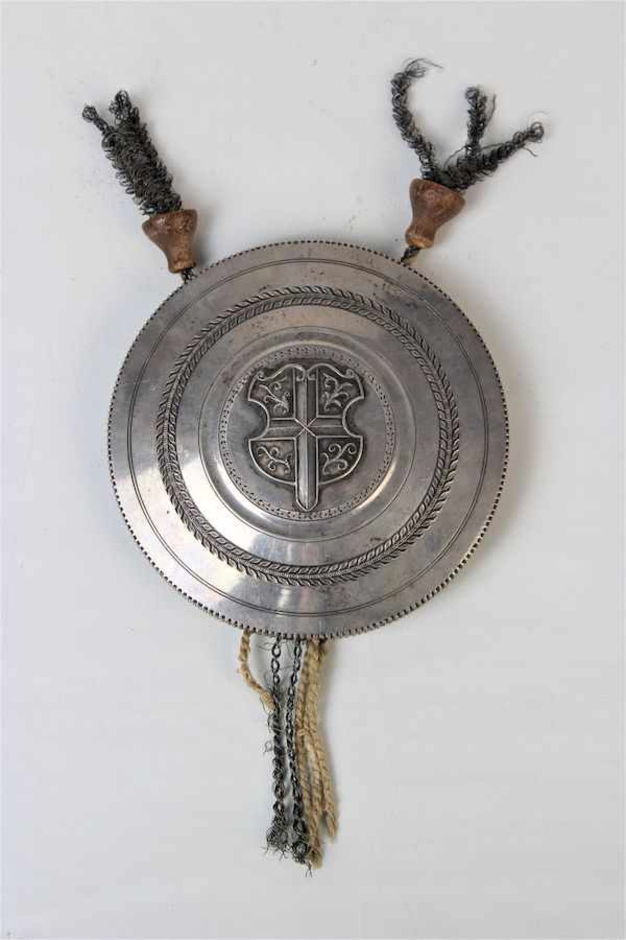 Siegelbehältnis in Silber, innen liegend das Siegel der Stadt " Friburg "13-lötiges Silber