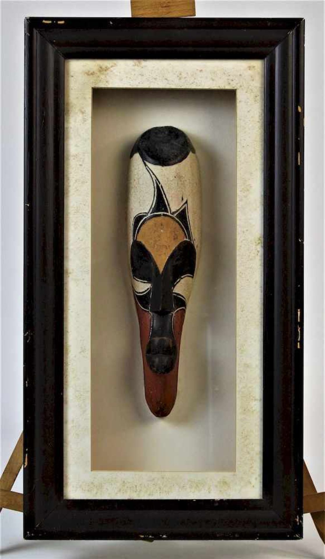 Afrikanische Maske der Fang, GabunHolz geschnitzt und polychrom bemalt Maße: ca. 29 cm x 7,5 cm