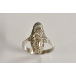 An Art Deco style cluster ring,