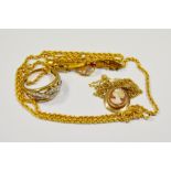 A 9ct gold twisted rope necklace (2.