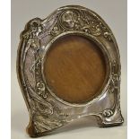 An Art Nouveau silver easel photograph frame, Walker & Hall,