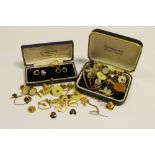 Gentlemen's cufflinks, studs,