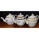 A Chamberlain Worcester spirally fluted oval teapot and cover,