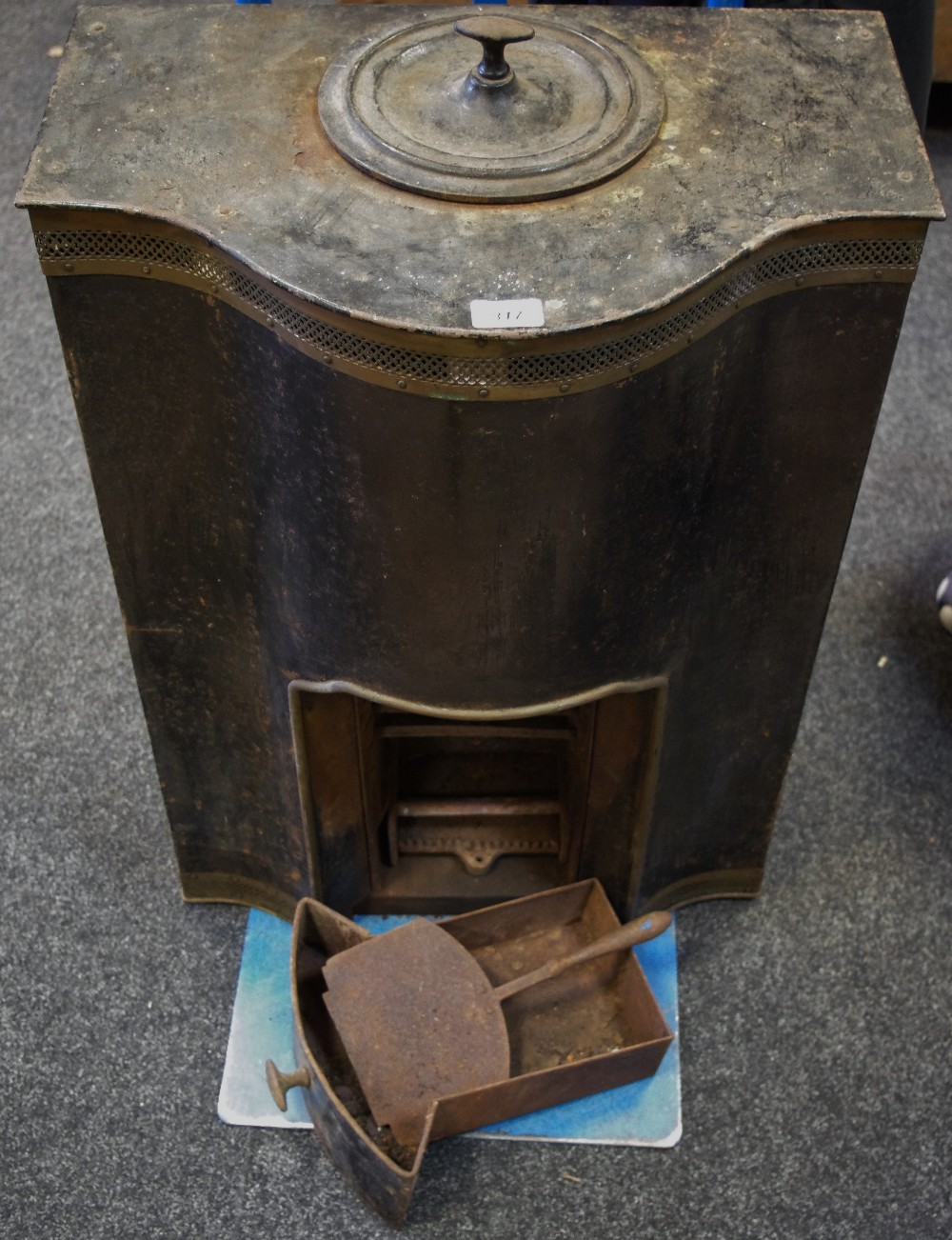 A Pitradsto cast iron stove