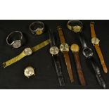 Vintage Watches - a Genova De Luxe mechanical wrist watch, black target dial, block batons,