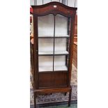 An Edwardian mahogany display cabinet, in the 18th century taste, c.