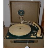 A French Guilde Internationale du Disque portable record player