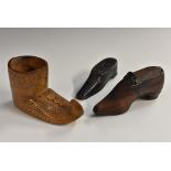 A 19th century novelty rosewood snuff box, as a shoe,