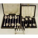 A cased set of six Joseph Rodgers & Sons silver teaspoons, dated 1921,