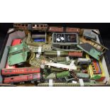 Model Railway - a Hornby Dublo three rail electric locomotive, Sir Nigel Gresley; another,