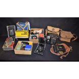 Cameras - Reflex box, Bell and Howell, Brownie, The Six 20 Kodak, Exa, Kamera - Werkstatten,
