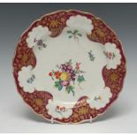 A Worcester shaped circular Hope Edwards style plate,