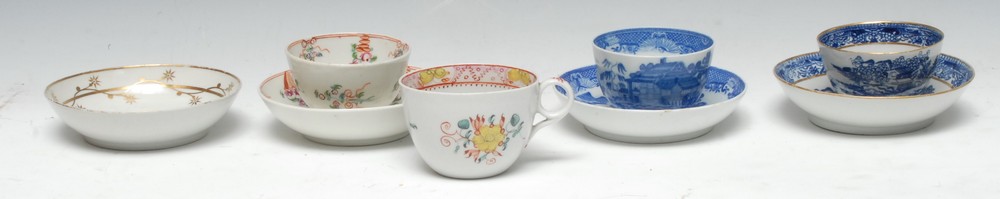 A New Hall Trench Mortar pattern tea bowl and saucer, c.