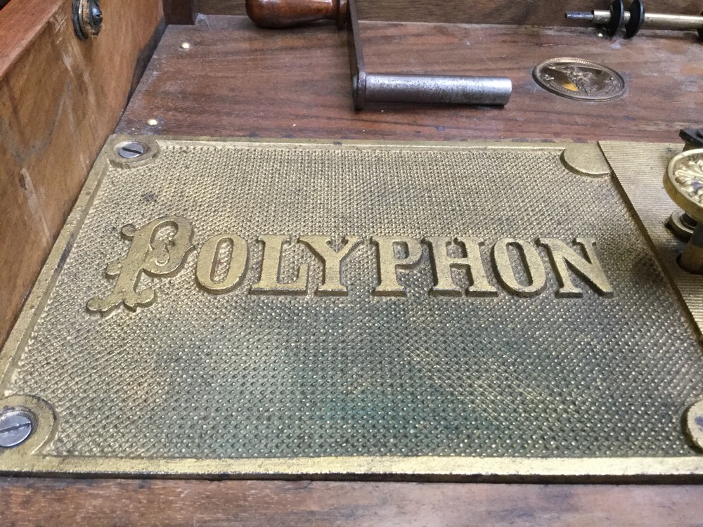 A 19th century walnut and marquetry table-top polyphon, the horizontal mechanism playing 40cm discs, - Image 15 of 22