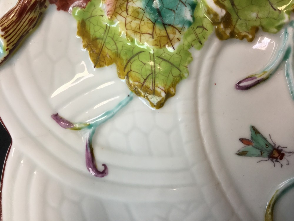 A Chelsea leaf and basket weave moulded twig handled dish, painted with moths, in relief with vine, - Image 4 of 12