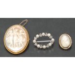 A 9ct gold mounted cameo brooch The Three Graces, stamped 9ct,11.