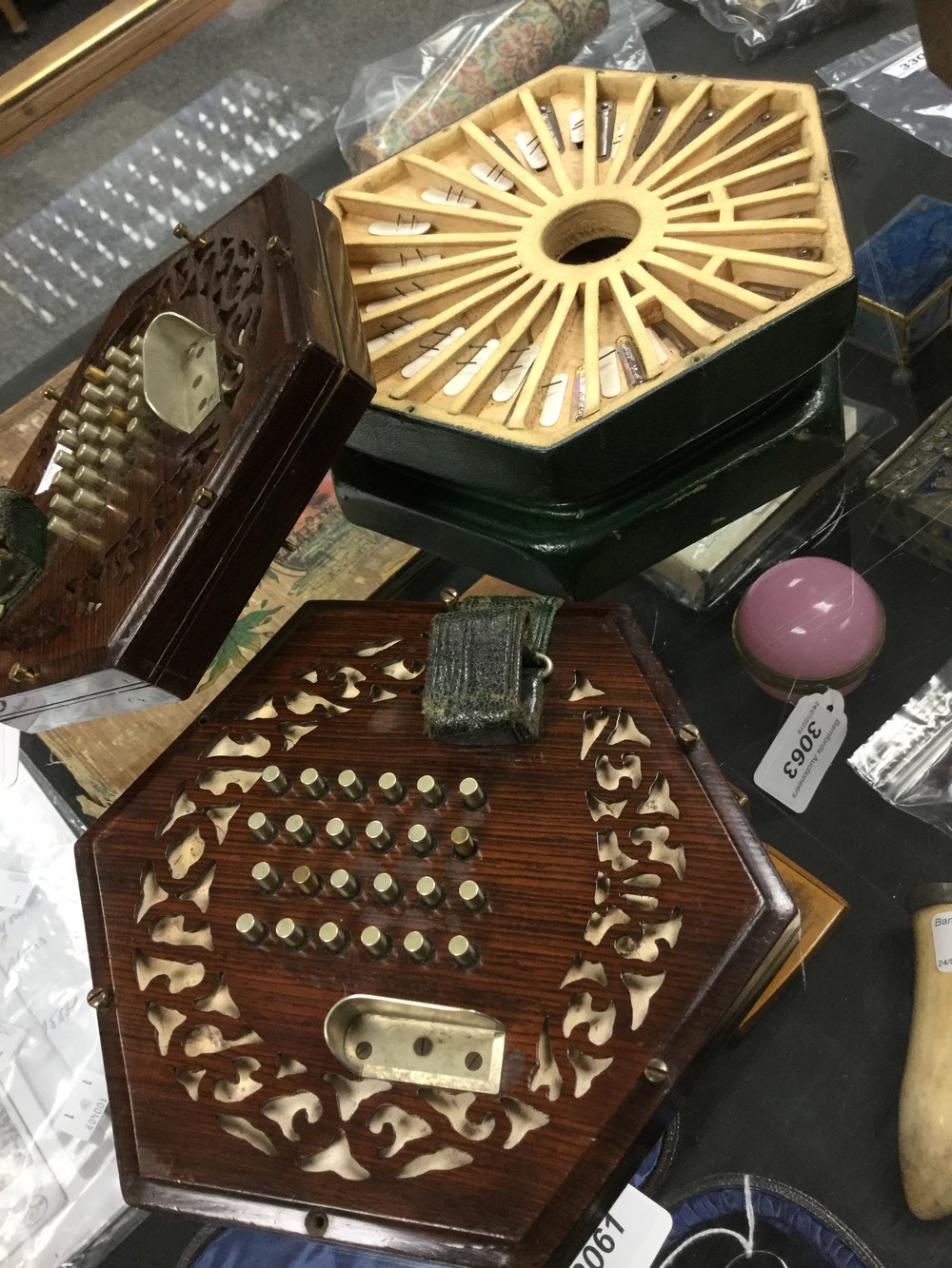 A 19th century rosewood concertina, by C Wheatstone, London, forty-eight keys, - Image 4 of 7