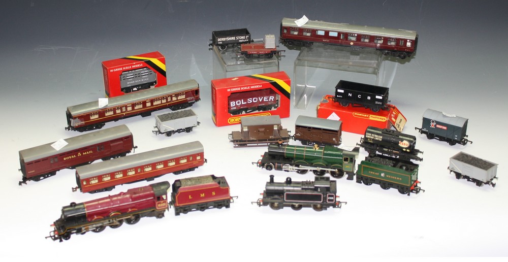 Model Railway - Tri-ang Hornby, etc - OO gauge 4-6-0 locomotive and tender,