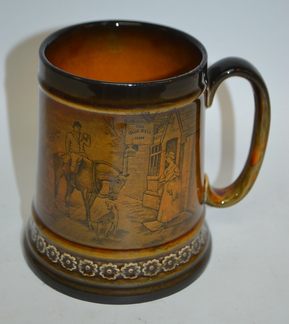 A George Jones crescent hunting mug,