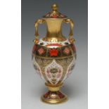 A Royal Crown Derby 1128 gold band pattern Sudbury vase, 20cm high, printed mark,