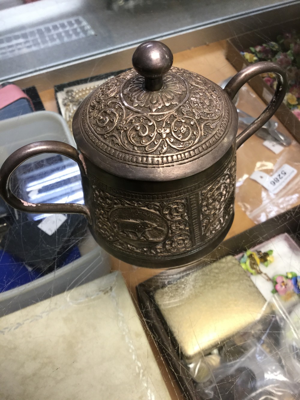 An Indian silver coloured metal three piece tea service on tray, comprising teapot, - Image 7 of 7