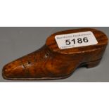 Folk Art - a 19th century novelty snuff box, as a shoe, sliding cover, 10cm long, c.