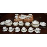 A Colclough Ivy Leaf pattern part dinner and tea service, comprising dinner plates, side plates,