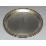 A 19th century Russian silver circular card waiter, Greek key border, 16cm diam, 84 zolotnik mark,