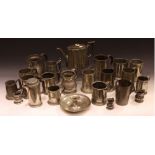 Metalware - a quantity of pewter tankards,