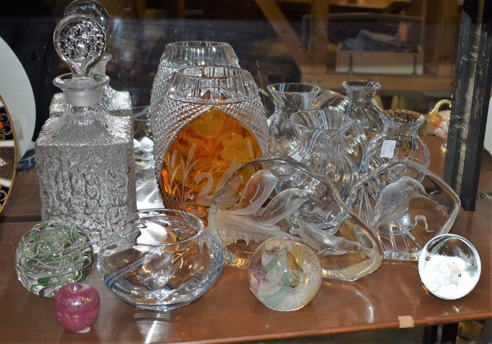 Glassware - a Whitefriars clear glass bark effect decanter,