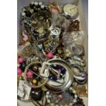 Decorative and Costume Jewellery - various, necklaces, brooches, vintage statement pieces,