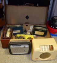 Vintage radios including Roberts R303 transistor radio, Roberts R200, etc; others, Defiant, Bush,