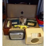 Vintage radios including Roberts R303 transistor radio, Roberts R200, etc; others, Defiant, Bush,