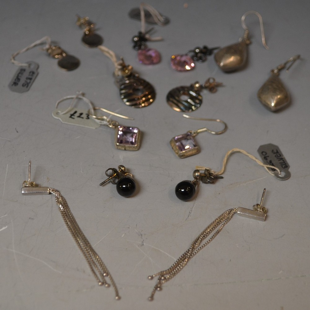 Jewellery - eight pairs of silver mounted earrings