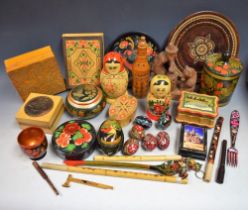 Treen - a collection of continental treen, including Austrian, Bulgarian, Hungarian,